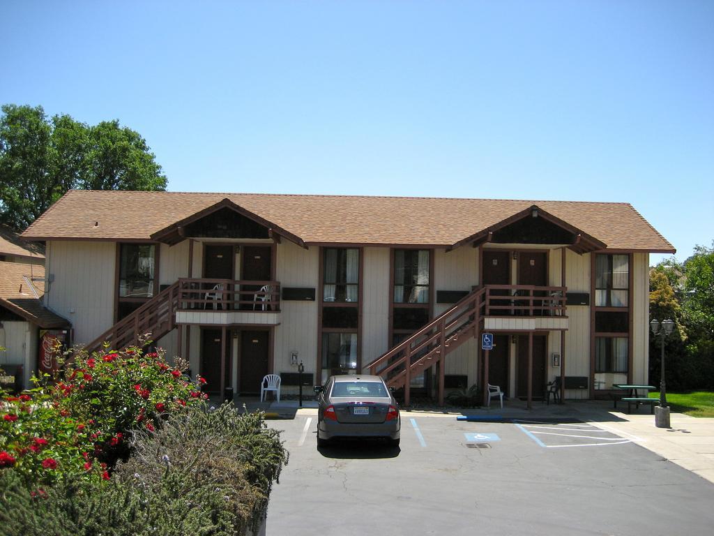 Jamestown Railtown Motel Exterior foto